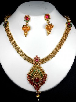 indian-polki-jewellery-2700PN4035